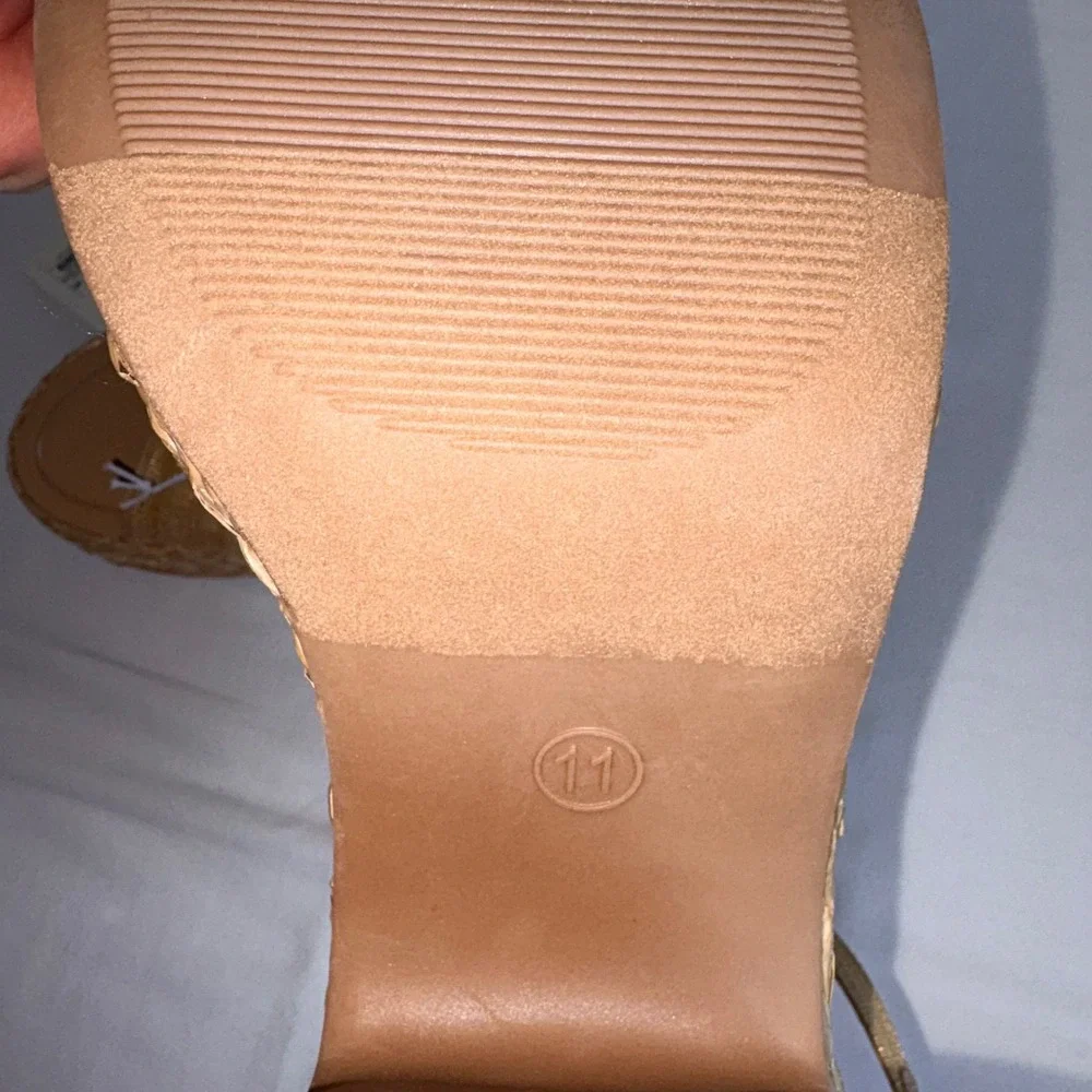 A New Day Platform Sandals 11 Tan New Woven Straw Knotted Block Heel Espadrille